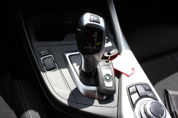 BMW 1-serie 118i Centennial Executive AUTOMAAT NAP MULTIMEDIA