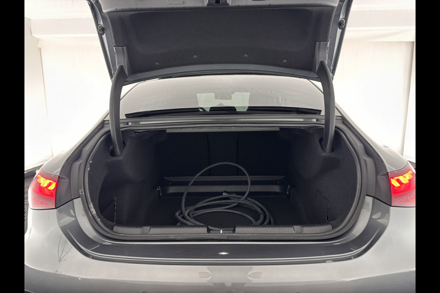 Mercedes-Benz EQE 350+ Launch-Edition AMG-Line 91 kWh [ 3-Fase ] Aut. *PANO | BURMESTER-SURROUND | ADAPTIVE-CRUISE | BLINDSPOT | LEATHER-MICROFIBRE | FULL-LED | AMBIENT-LIGHT | MEMORY-PACK | DIGI-COCKPIT | SPORT-SEATS | CAMERA | KEYLESS | DAB+ | CARPLAY |