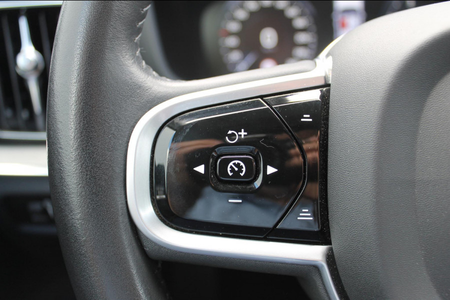 Volvo V60 B4 211PK Automaat Inscription Lederen bekleding / 18" lichtmetalen velgen / Apple Carplay / Adaptieve Cruise control / Stoelverwarming / Elektrisch bedienbare bestuurdersstoel met geheugen