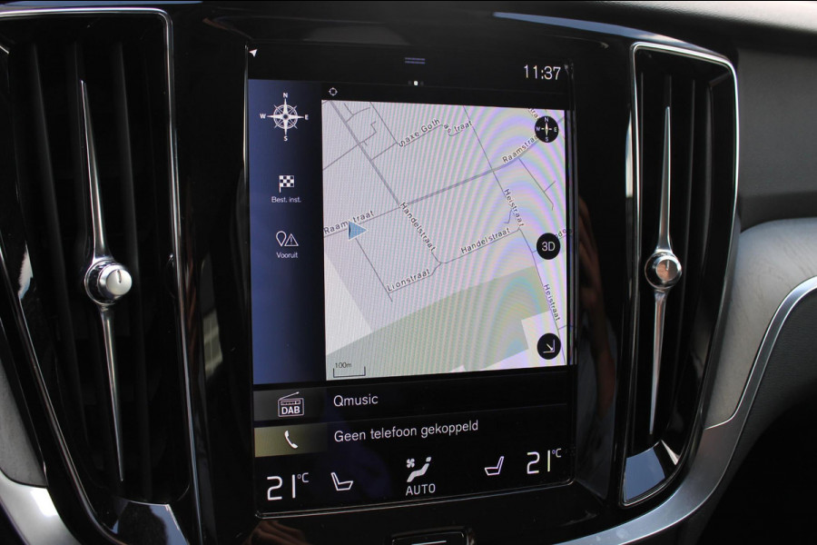 Volvo V60 B4 211PK Automaat Inscription Lederen bekleding / 18" lichtmetalen velgen / Apple Carplay / Adaptieve Cruise control / Stoelverwarming / Elektrisch bedienbare bestuurdersstoel met geheugen