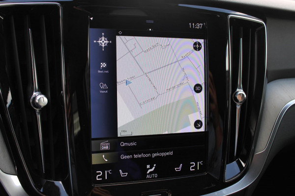 Volvo V60 B4 211PK Automaat Inscription Lederen bekleding / 18" lichtmetalen velgen / Apple Carplay / Adaptieve Cruise control / Stoelverwarming / Elektrisch bedienbare bestuurdersstoel met geheugen