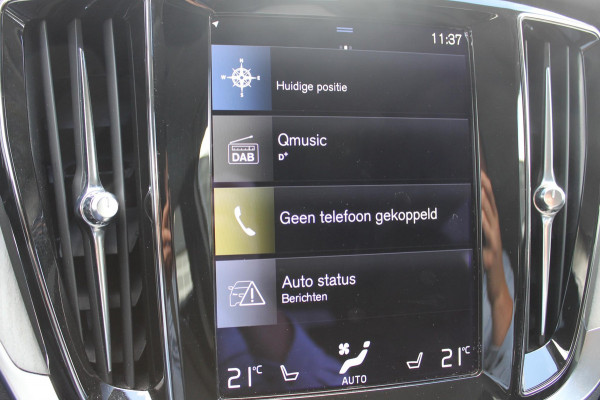Volvo V60 B4 211PK Automaat Inscription Lederen bekleding / 18" lichtmetalen velgen / Apple Carplay / Adaptieve Cruise control / Stoelverwarming / Elektrisch bedienbare bestuurdersstoel met geheugen