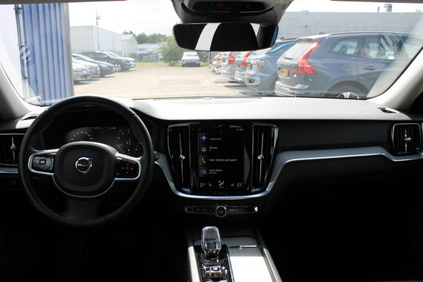 Volvo V60 B4 211PK Automaat Inscription Lederen bekleding / 18" lichtmetalen velgen / Apple Carplay / Adaptieve Cruise control / Stoelverwarming / Elektrisch bedienbare bestuurdersstoel met geheugen