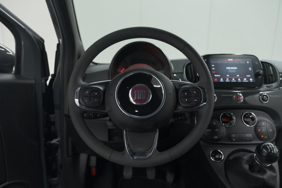 Fiat 500 1.0 Hybrid Dolcevita | Panoramadak | Apple Carplay | Parkeersensoren | Climate Control