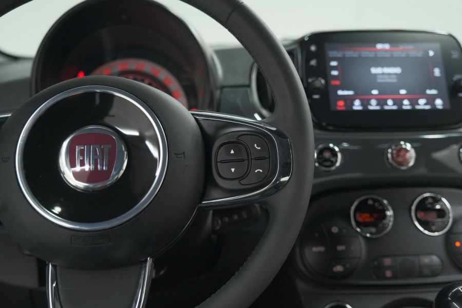 Fiat 500 1.0 Hybrid Dolcevita | Panoramadak | Apple Carplay | Parkeersensoren | Climate Control