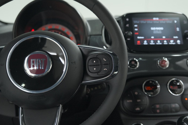 Fiat 500 1.0 Hybrid Dolcevita | Panoramadak | Apple Carplay | Parkeersensoren | Climate Control