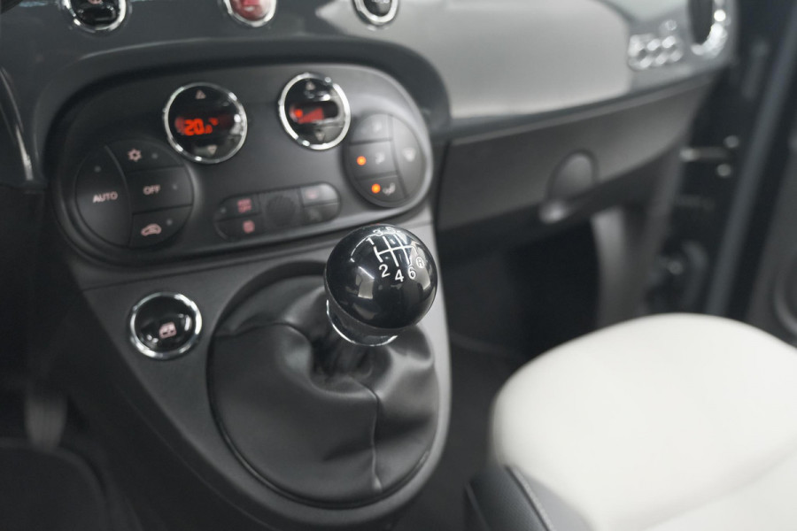 Fiat 500 1.0 Hybrid Dolcevita | Panoramadak | Apple Carplay | Parkeersensoren | Climate Control