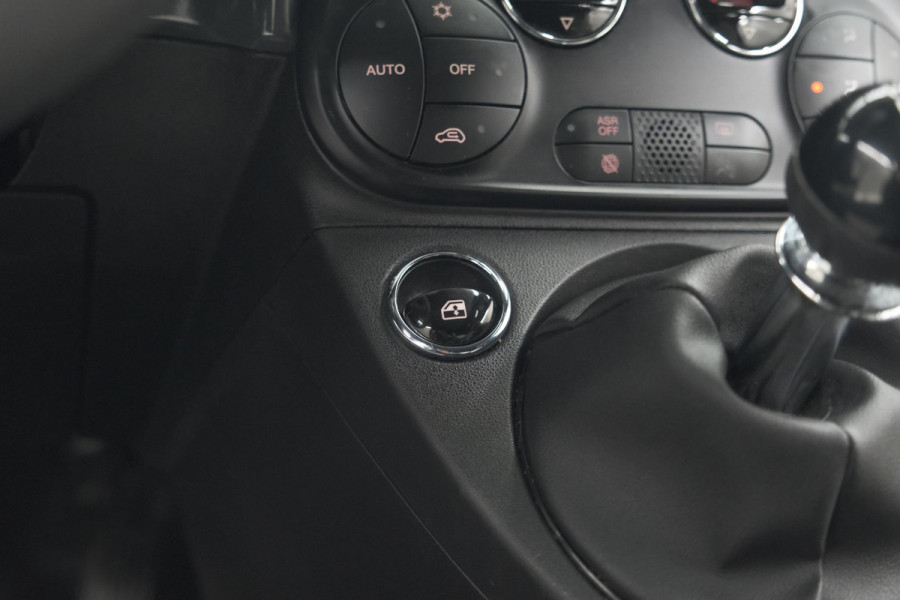Fiat 500 1.0 Hybrid Dolcevita | Panoramadak | Apple Carplay | Parkeersensoren | Climate Control
