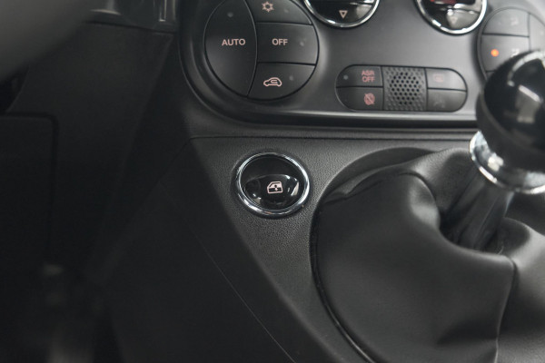 Fiat 500 1.0 Hybrid Dolcevita | Panoramadak | Apple Carplay | Parkeersensoren | Climate Control