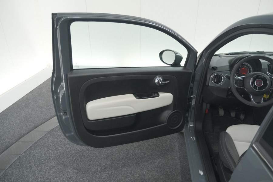 Fiat 500 1.0 Hybrid Dolcevita | Panoramadak | Apple Carplay | Parkeersensoren | Climate Control