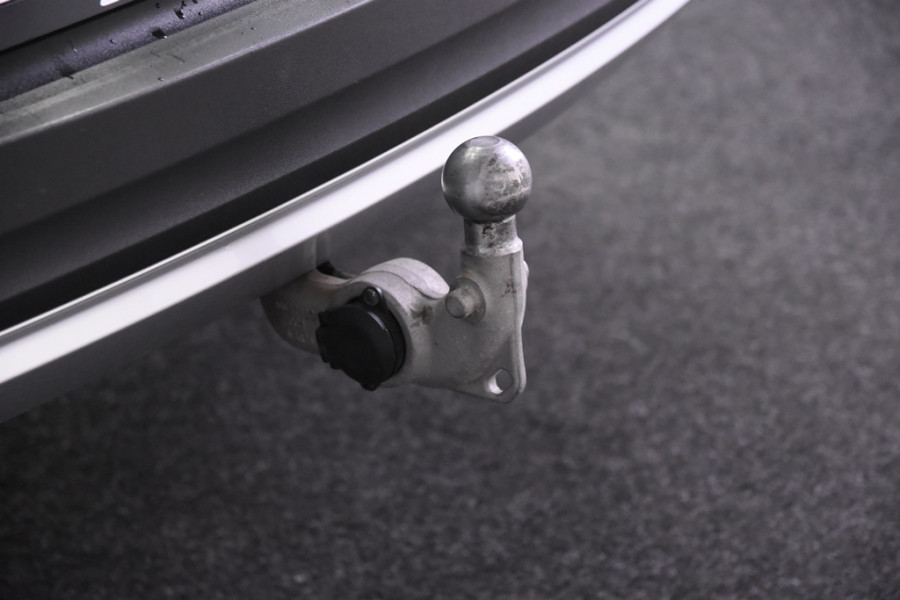 Volvo XC40 1.5 T4 Recharge Inscription *1ste Eigenaar*Navigatie*Trekhaak*