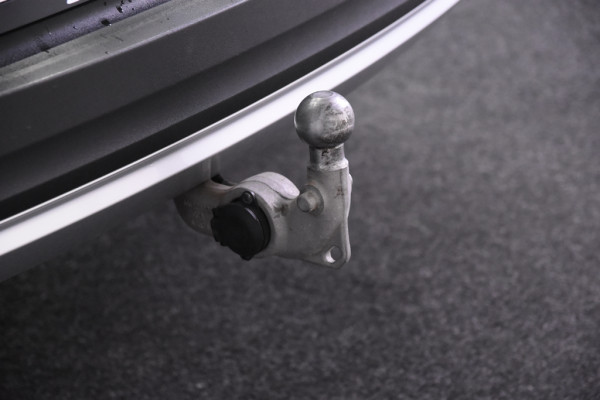 Volvo XC40 1.5 T4 Recharge Inscription *1ste Eigenaar*Navigatie*Trekhaak*
