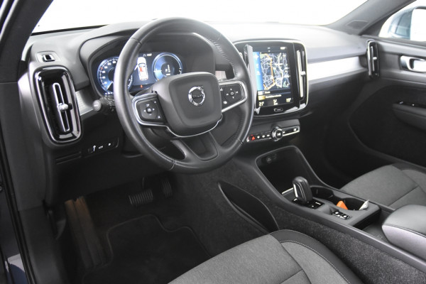 Volvo XC40 1.5 T4 Recharge Inscription *1ste Eigenaar*Navigatie*Trekhaak*
