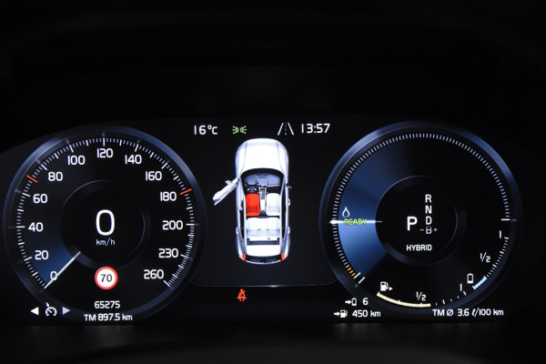 Volvo XC40 1.5 T4 Recharge Inscription *1ste Eigenaar*Navigatie*Trekhaak*