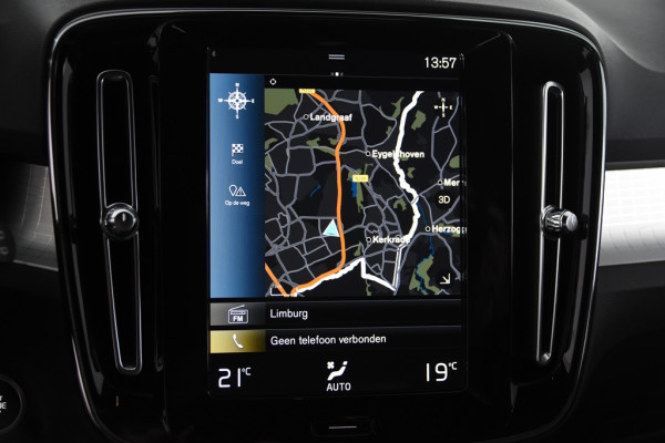 Volvo XC40 1.5 T4 Recharge Inscription *1ste Eigenaar*Navigatie*Trekhaak*