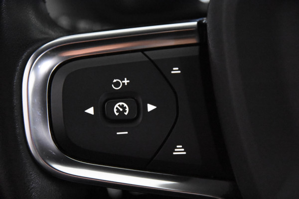 Volvo XC40 1.5 T4 Recharge Inscription *1ste Eigenaar*Navigatie*Trekhaak*