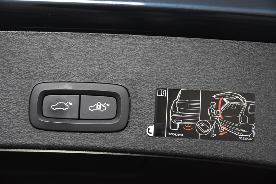 Volvo XC40 1.5 T4 Recharge Inscription *1ste Eigenaar*Navigatie*Trekhaak*
