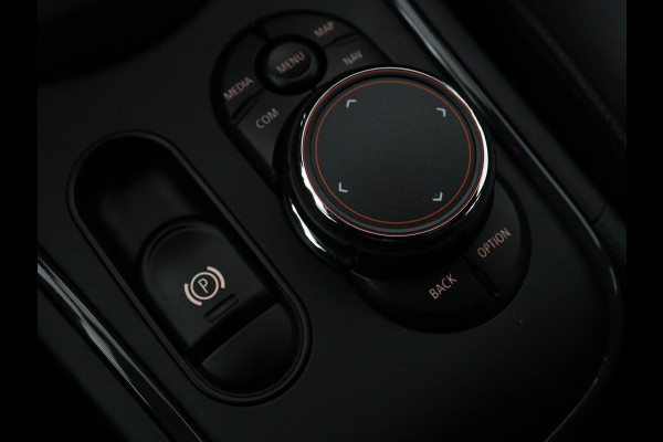 MINI Countryman 2.0 John Cooper Works ALL4 Chili | Panoramadak | Stoelverwarming | Leder | Head-Up | Harman/Kardon | Carplay | Memory