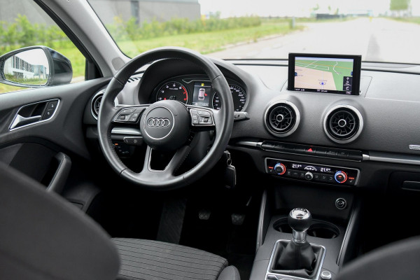 Audi A3 Sportback 1.0 TFSI Design Pro Line Plus. Led, Stoelverw, Clima, Cruise!