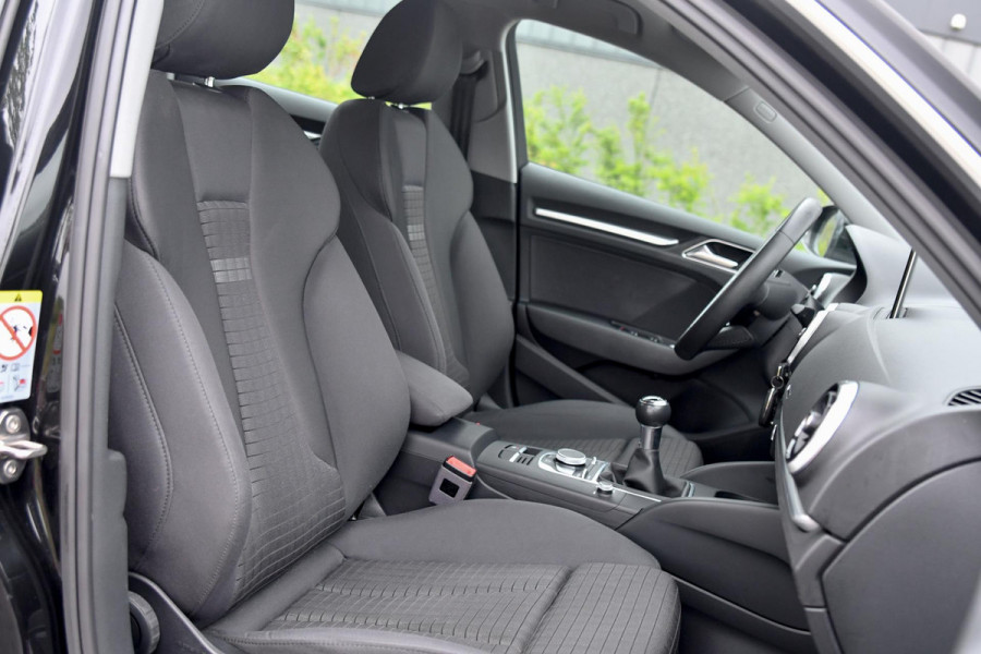 Audi A3 Sportback 1.0 TFSI Design Pro Line Plus. Led, Stoelverw, Clima, Cruise!