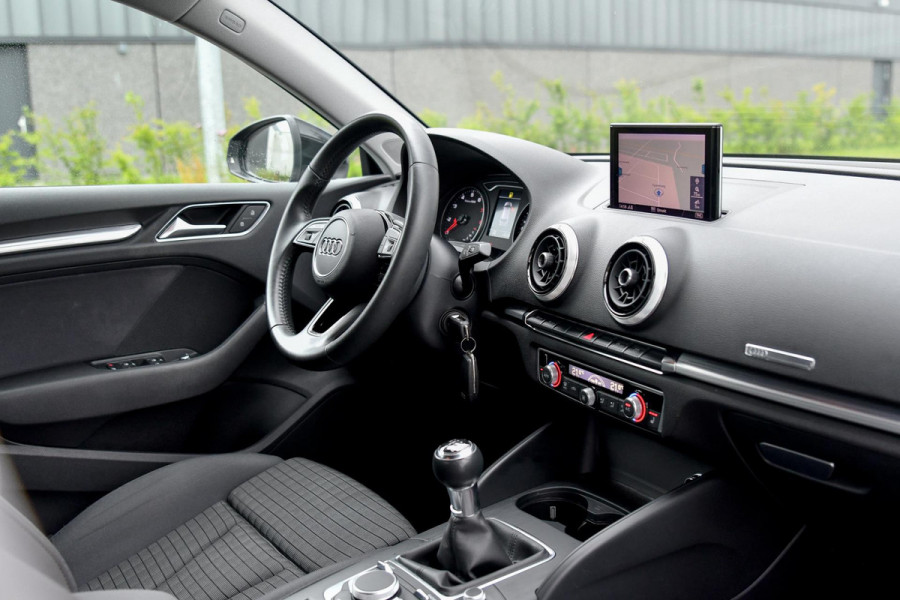 Audi A3 Sportback 1.0 TFSI Design Pro Line Plus. Led, Stoelverw, Clima, Cruise!