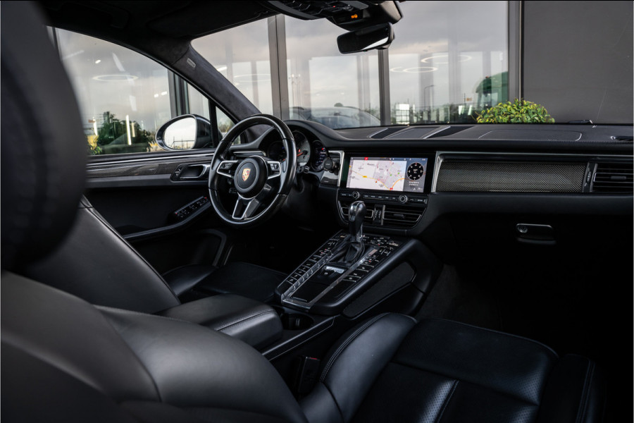 Porsche Macan 3.0 S - Facelift l Carbon l Alcantara Hemel l Panorama | Luchtv. | Elek. Trekhaak