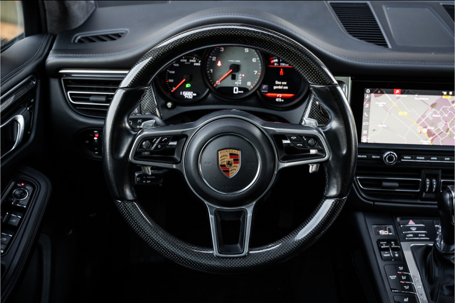 Porsche Macan 3.0 S - Facelift l Carbon l Alcantara Hemel l Panorama | Luchtv. | Elek. Trekhaak