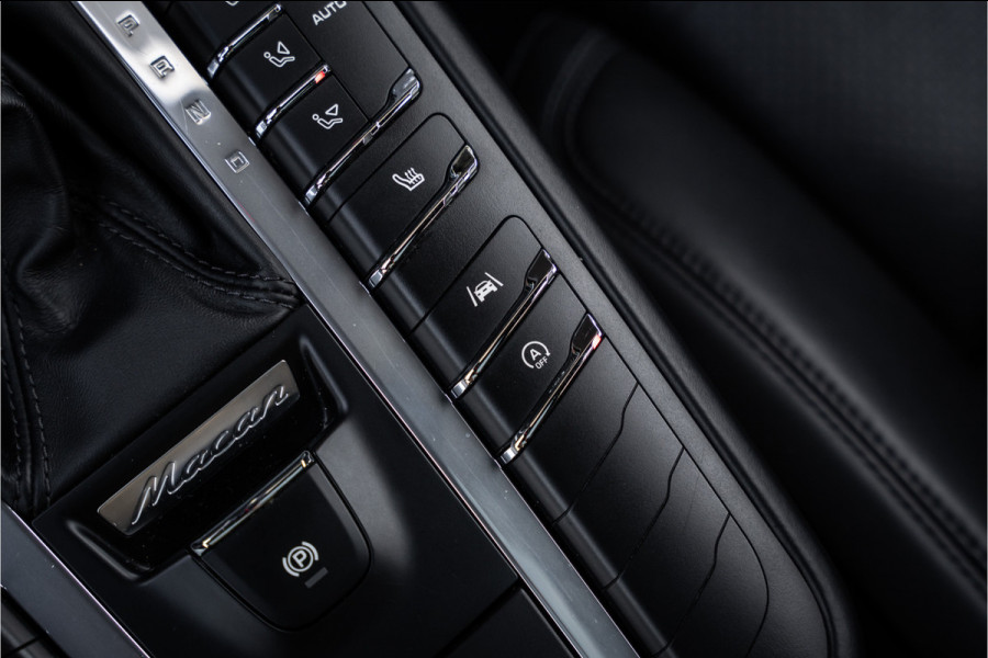 Porsche Macan 3.0 S - Facelift l Carbon l Alcantara Hemel l Panorama | Luchtv. | Elek. Trekhaak