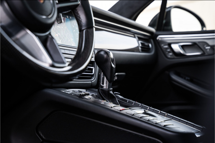 Porsche Macan 3.0 S - Facelift l Carbon l Alcantara Hemel l Panorama | Luchtv. | Elek. Trekhaak