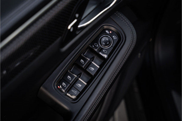 Porsche Macan 3.0 S - Facelift l Carbon l Alcantara Hemel l Panorama | Luchtv. | Elek. Trekhaak