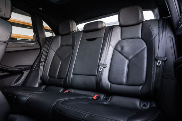 Porsche Macan 3.0 S - Facelift l Carbon l Alcantara Hemel l Panorama | Luchtv. | Elek. Trekhaak