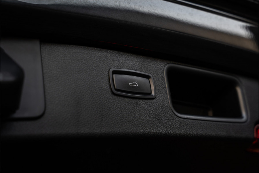 Porsche Macan 3.0 S - Facelift l Carbon l Alcantara Hemel l Panorama | Luchtv. | Elek. Trekhaak