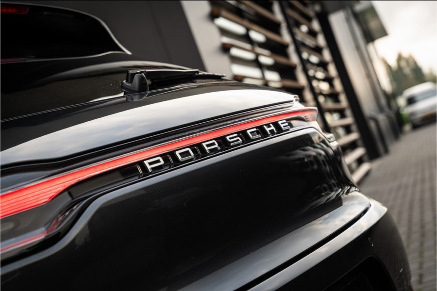 Porsche Macan 3.0 S - Facelift l Carbon l Alcantara Hemel l Panorama | Luchtv. | Elek. Trekhaak