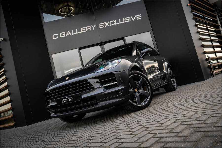 Porsche Macan 3.0 S - Facelift l Carbon l Alcantara Hemel l Panorama | Luchtv. | Elek. Trekhaak