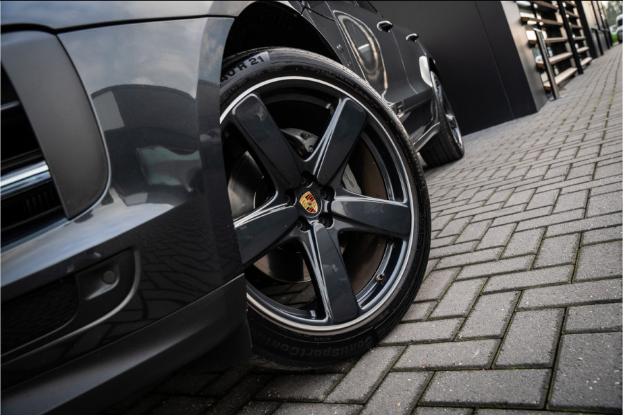 Porsche Macan 3.0 S - Facelift l Carbon l Alcantara Hemel l Panorama | Luchtv. | Elek. Trekhaak