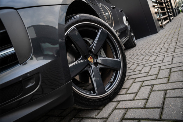Porsche Macan 3.0 S - Facelift l Carbon l Alcantara Hemel l Panorama | Luchtv. | Elek. Trekhaak