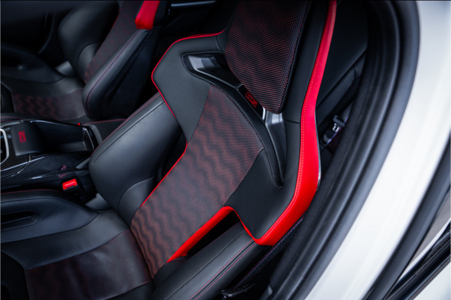 BMW M3 CS - Carbon in/exterieur | Schaalstoelen | H&K | Memory