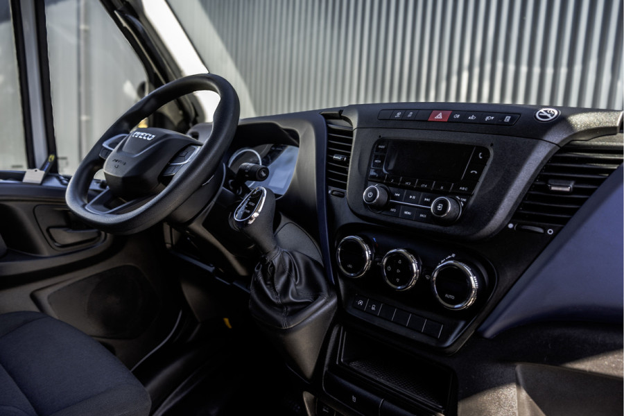 Iveco Daily 35S14V 2.3 L4H2 | Automaat | 3.5T Trekgewicht | Climate | Cruise | Euro 6