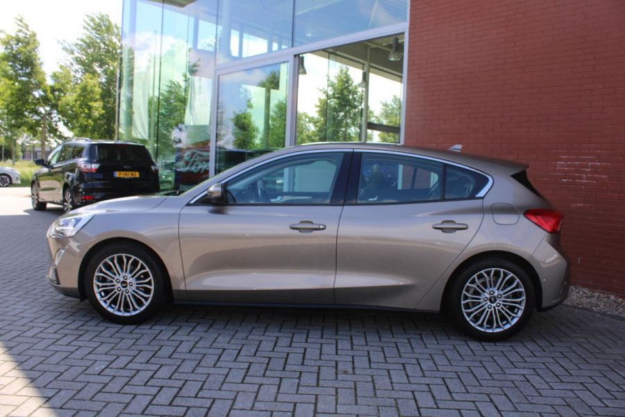 Ford Focus 1.0 EcoBoost Titanium Business | Winter Pack | Full LED | 10-weg verstelbare stoel | 17 inch | Camera | Head up Display | Bang&Olufsen