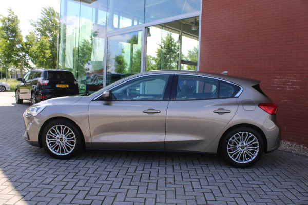 Ford Focus 1.0 EcoBoost Titanium Business | Winter Pack | Full LED | 10-weg verstelbare stoel | 17 inch | Camera | Head up Display | Bang&Olufsen