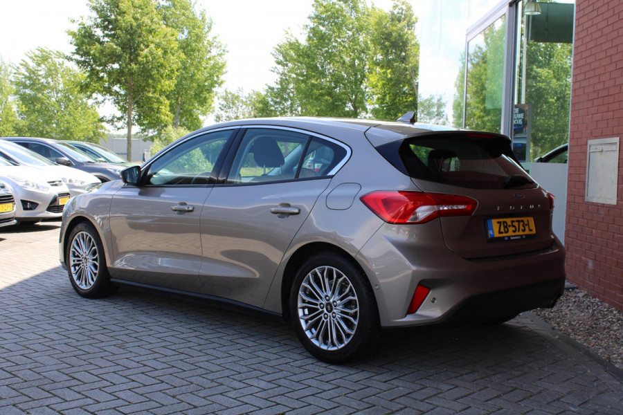 Ford Focus 1.0 EcoBoost Titanium Business | Winter Pack | Full LED | 10-weg verstelbare stoel | 17 inch | Camera | Head up Display | Bang&Olufsen