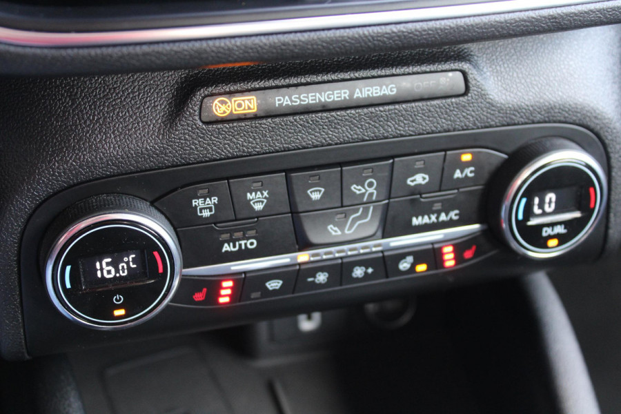 Ford Focus 1.0 EcoBoost Titanium Business | Winter Pack | Full LED | 10-weg verstelbare stoel | 17 inch | Camera | Head up Display | Bang&Olufsen