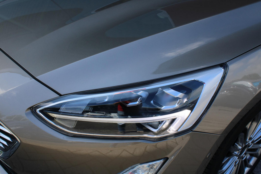 Ford Focus 1.0 EcoBoost Titanium Business | Winter Pack | Full LED | 10-weg verstelbare stoel | 17 inch | Camera | Head up Display | Bang&Olufsen