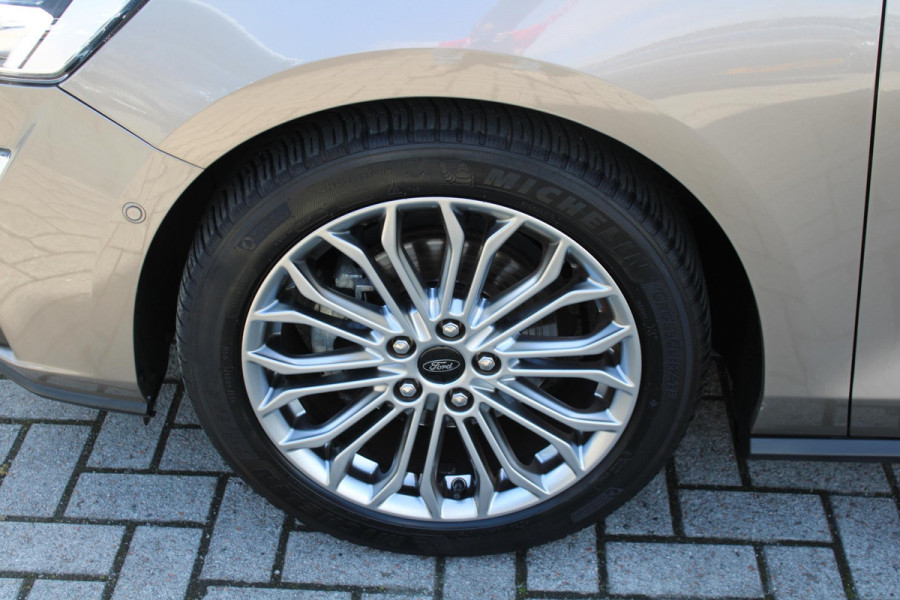 Ford Focus 1.0 EcoBoost Titanium Business | Winter Pack | Full LED | 10-weg verstelbare stoel | 17 inch | Camera | Head up Display | Bang&Olufsen