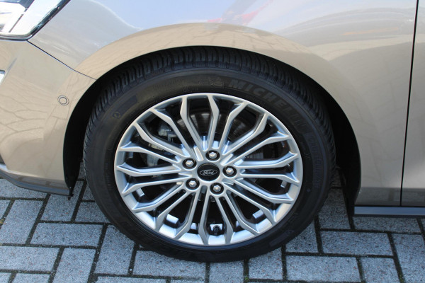 Ford Focus 1.0 EcoBoost Titanium Business | Winter Pack | Full LED | 10-weg verstelbare stoel | 17 inch | Camera | Head up Display | Bang&Olufsen
