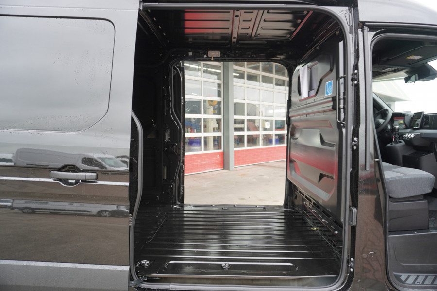 Renault Master T35 2.0 dCi 170PK L3H2 Extra Schuifdeur links en Rechts Nr. V070 | Climate | Navi | Cruise | Trekhaak|Betimmering