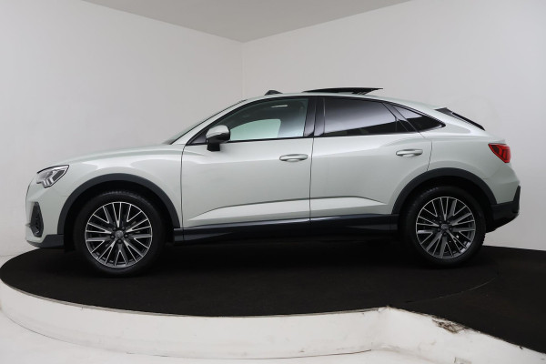 Audi Q3 Sportback 35 TFSI S-line (PANORAMADAK, CAMERA, CARPLAY, LEDER, LED, ELEKT. ACHTERKLEP)