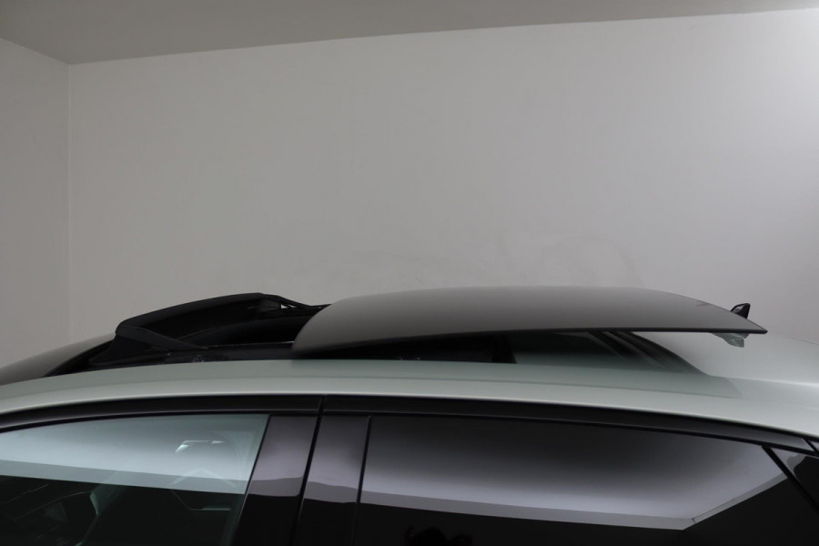 Audi Q3 Sportback 35 TFSI S-line (PANORAMADAK, CAMERA, CARPLAY, LEDER, LED, ELEKT. ACHTERKLEP)