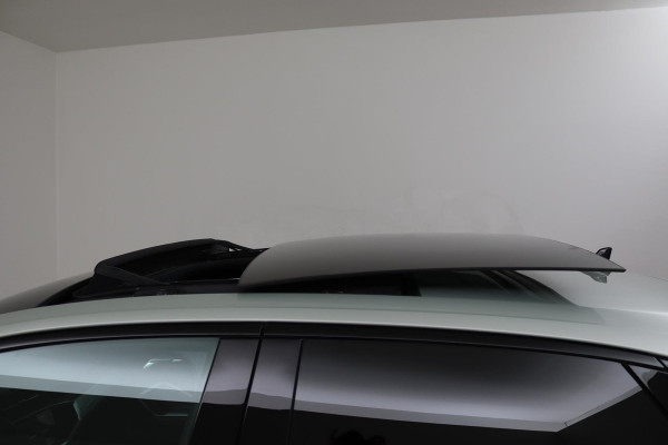Audi Q3 Sportback 35 TFSI S-line (PANORAMADAK, CAMERA, CARPLAY, LEDER, LED, ELEKT. ACHTERKLEP)