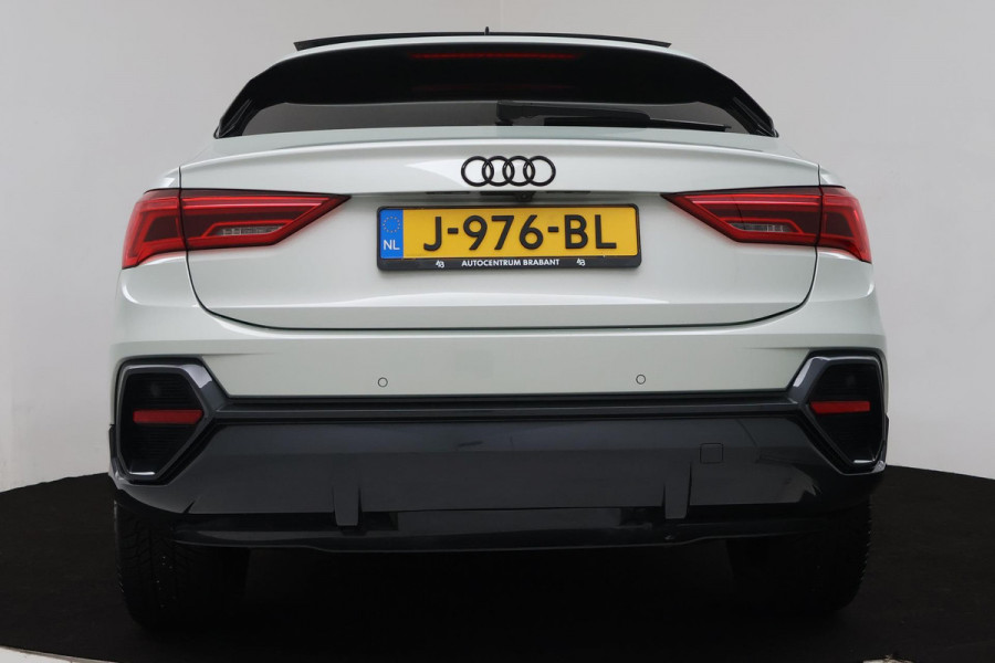 Audi Q3 Sportback 35 TFSI S-line (PANORAMADAK, CAMERA, CARPLAY, LEDER, LED, ELEKT. ACHTERKLEP)